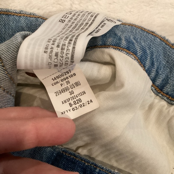 Abercrombie & Fitch 10 (30) Denim 4” High-Rise Mom Shorts Curve Love Women’s - Picture 6 of 7